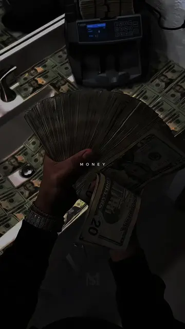 Money. 💸 #luxurylifestyle #luxury #success #money #millionaire 