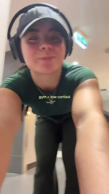 celebratory boogie bc I had my final day at unpaid neuro placement🕺no more driv