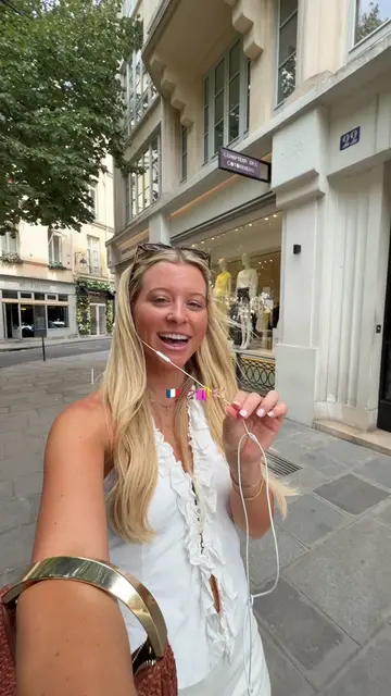 let’s go shopping in paris together 🪭📿🇫🇷 I love all the stores in the marais