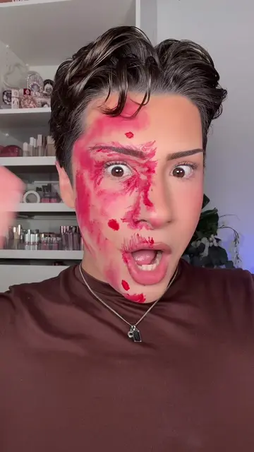 OLD HOLLYWOOD MAKEUP HACK??!😱🤔😭 #makeup #beauty #makeupchallenge #makeuphacks