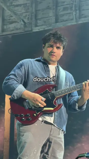 what did i ever do to u @Noah Levine  #concert #tour #guitar #fenway #noahkahan 