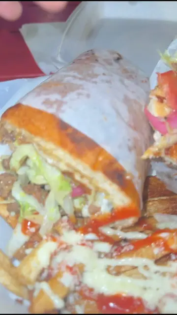 why I’m always late to the portyyy!!!? #mukbang #fyp #eating #eatingshow #torta 