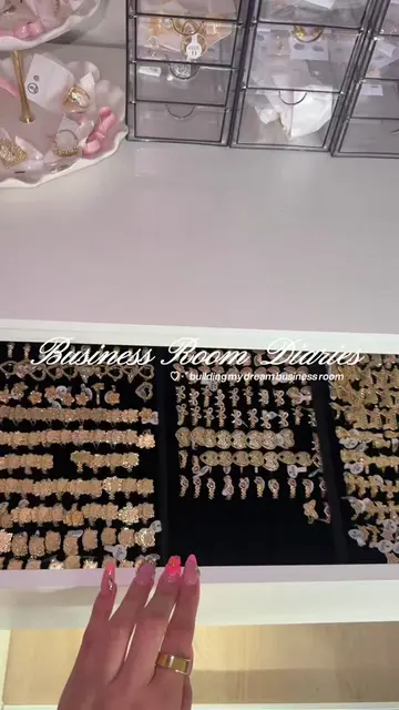 Building my dream business room pt 2🎀  #businessowner #rashellthadoll #nailtech