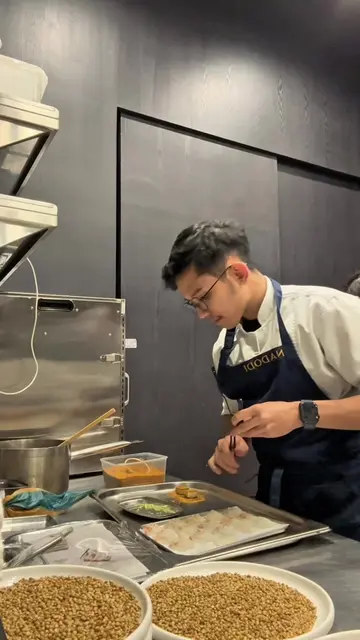 Saya percaya momen yang paling bermakna selalunya bermula di meja makan. 🤍 Seba