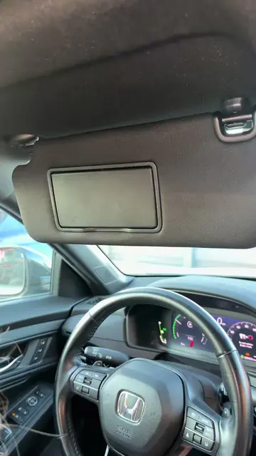 Watch Movies Hands-Free in Your Car👏🏻 #CarHack #PhoneHack #RoadTrip #LifeHack 
