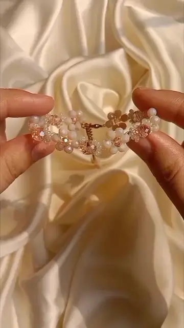 Step-by-step 🌸 Daisy Beaded Bracelet Tutorial ✨ Learn how to make a handmade da