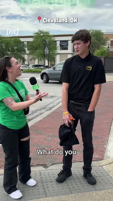 how much do these hospitality workers make? IMPORTANT 🚨 This is a compilation o