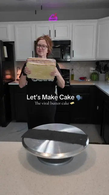 Spoiler alert- I did NOT make enough buttercream for this stick of butter cake �