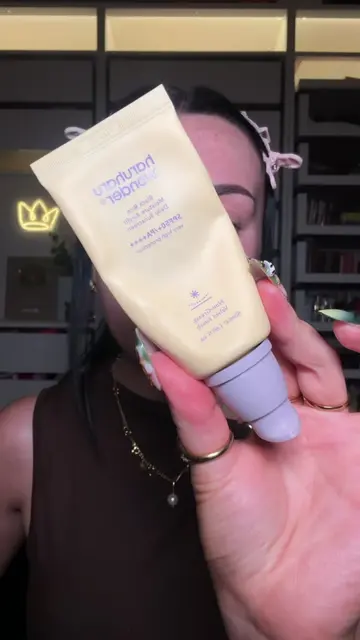 NO PILL SUNSCREEN?! It’s a yes from me👀☀️ it’s a favourite for a reason 👏🏼@ha