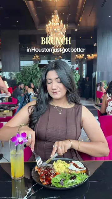 Weekend brunch plans? I found a spot you’ll want to save 👀✨ Confessions Houston