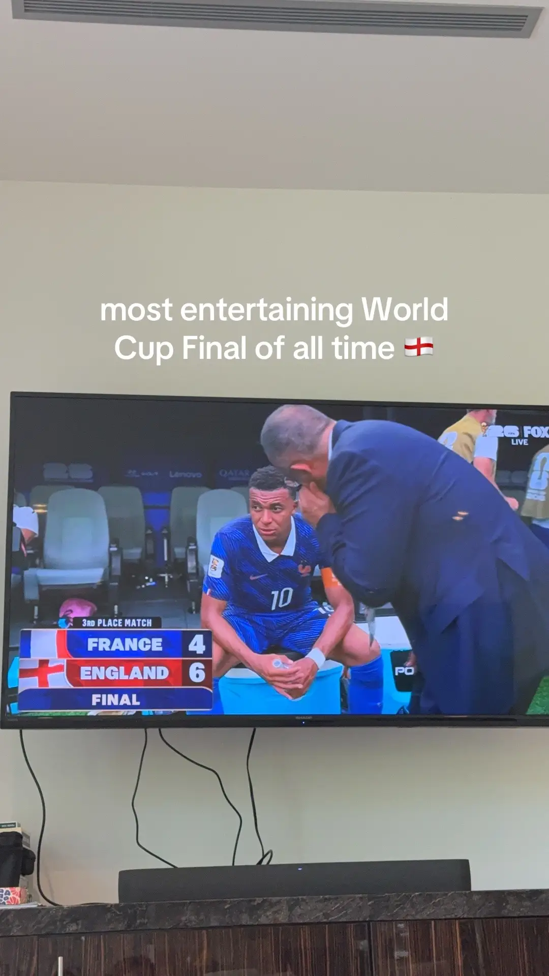 what an entertaining final and end to the World Cup!!! bravo 🏴󠁧󠁢󠁥󠁮󠁧󠁿🏴󠁧�