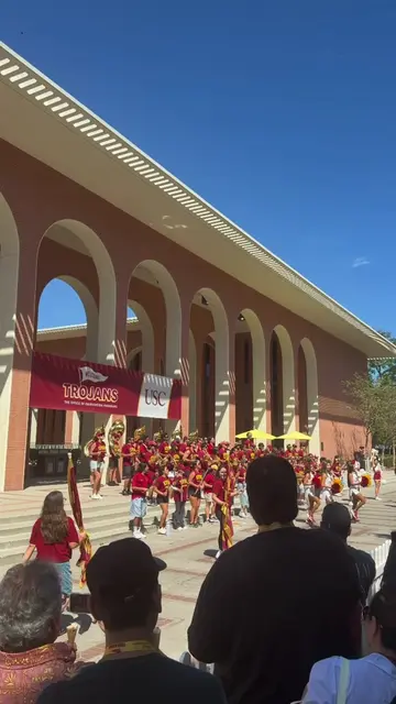 Here's how my USC orientation went ✌️❤️ Stay tuned for more college content, FIG