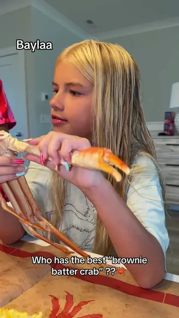 POV brownie batter crab is our new favorite thing…. 🦀😅 ib:@Julia Rose #brownie