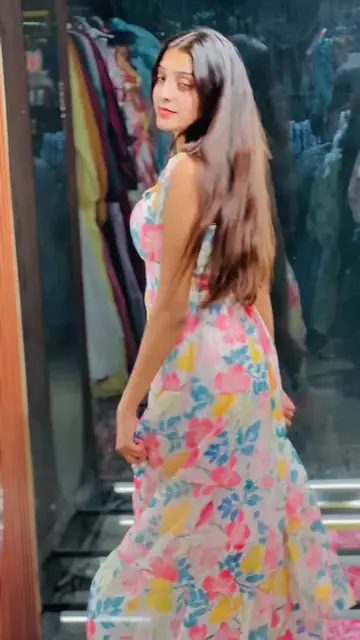 This floral maxi dress is giving soft, feminine, and elegant vibes.The colorful 