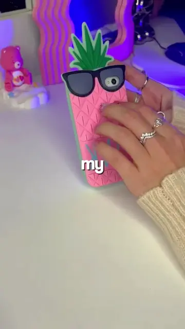 iPhone 4 🍍🕶 #iphone #cleaning #storytime #asmr #tiktokgrowthchallenge 