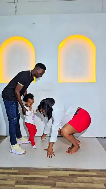 Photo studio in thika..0700838538..ksh300 per photo....Thika town building Witei