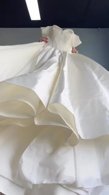 THIS upcycling went viral on IG, will it repeat 1M views here?😏 discarded weddi