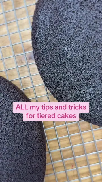 Everything you need to know about how to make tiered cakes in under 3 minutes! #