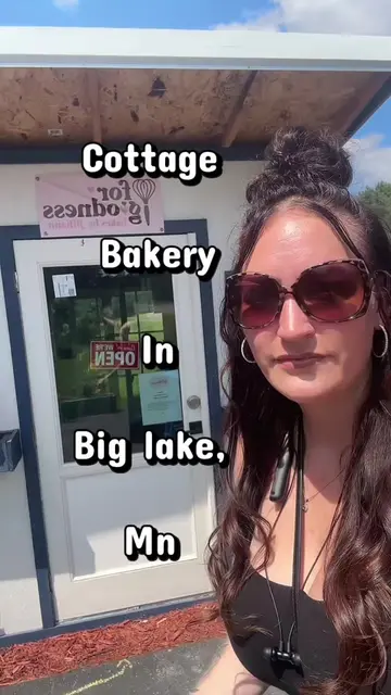Found a cute #cottagebakery  bake house in #biglake she’s    @For Goodness Bakes