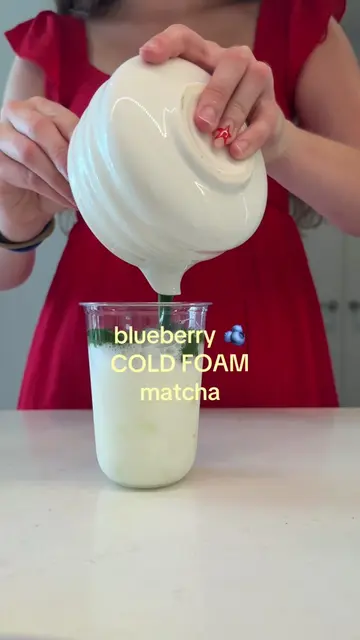 @Naoki Matcha USA @Chobani this blueberry creamer is insaneeeeee 🫐 And Naoki ma