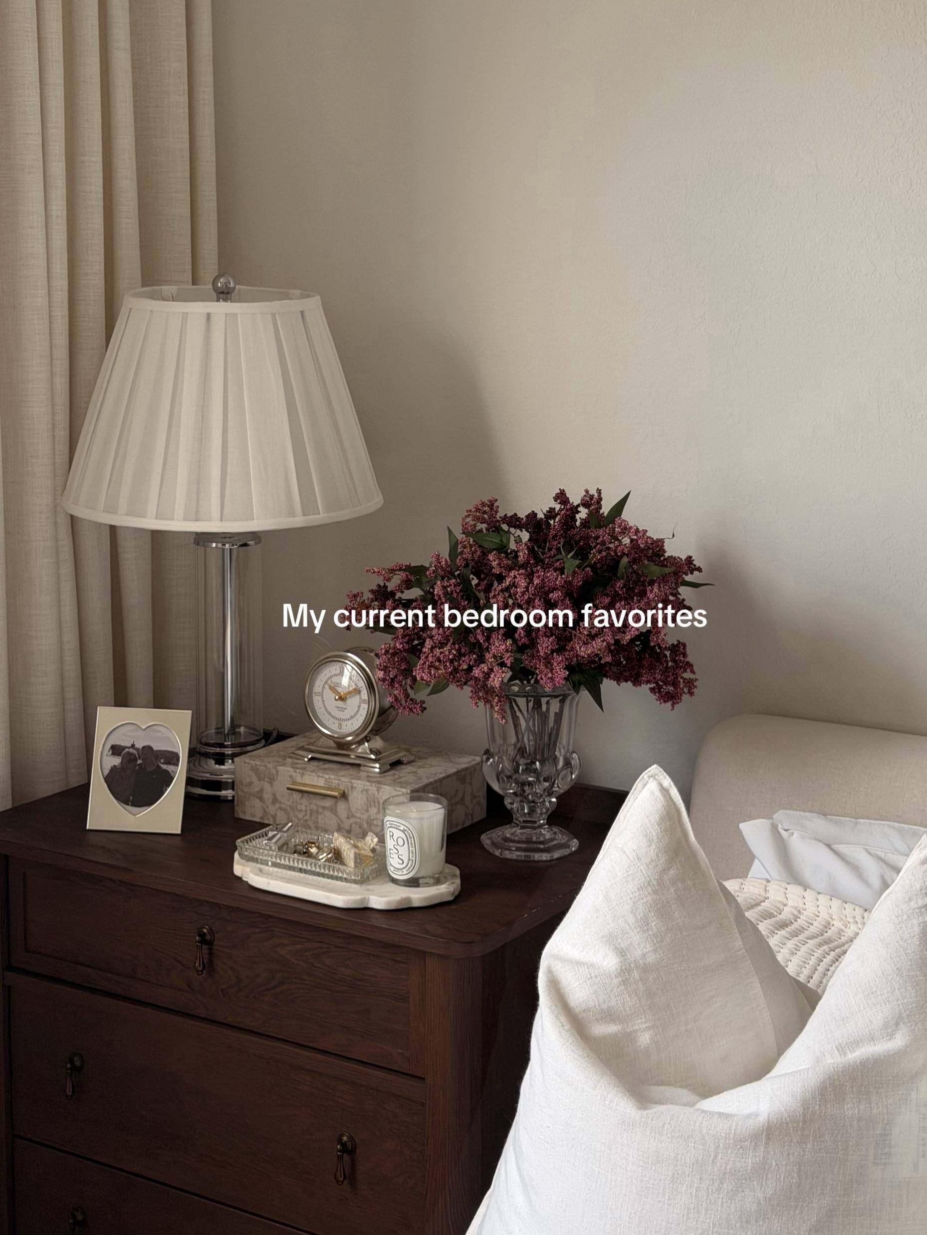 #bedroomdecor #nighstandstyling #homedecor #nancymeyersinteriors #aesthetic 