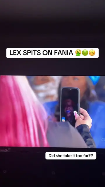 Yall the spit was sliding down here edges omg!!🤮🤧 What type of spit was that??
