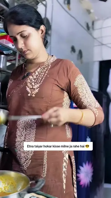 Etna taiyar hokar kisse milne ja rahe hai 😎 #foryoupage #wife #fypシ゚viral #tikt