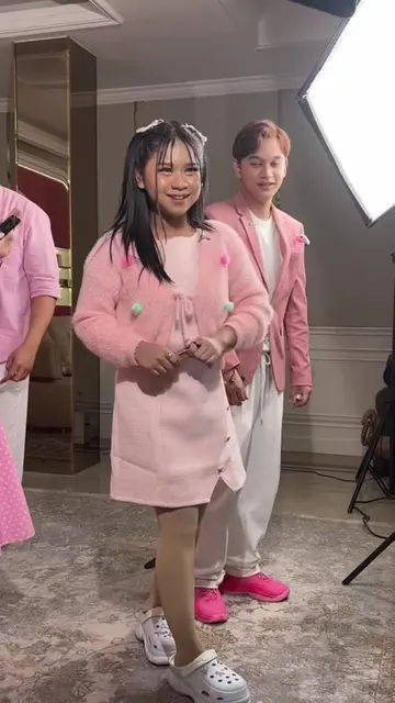 Jangan pada salfok sama ke isengin Itab yaaa🤭 mending dicheck out aja si kesaya