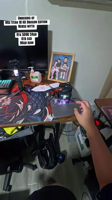 Unboxing of  MSI Titan 18 HX Dragon edition Norse myth RTX 5090 24gb 6TB SSD 96G