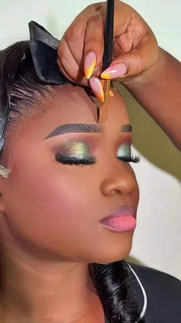 We make you day just as beautiful as you..🩵💚🩷