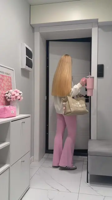 asmr night routine 🦢✨🤍 #unwindwithme #kbeuty #skincare #cleangirl #nightroutin