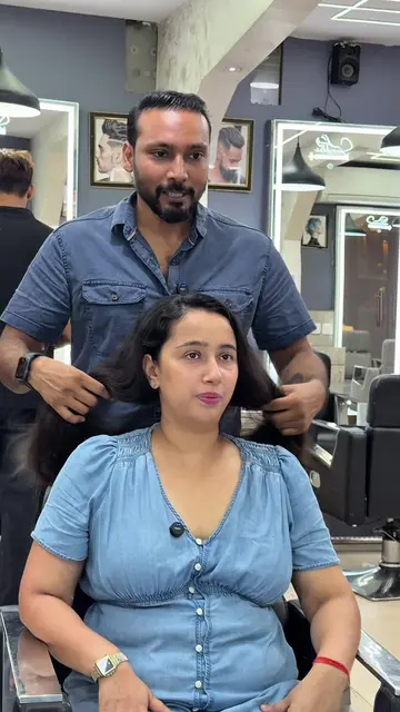 A beautiful lady originally from Kalikanagar, Butwal, now living in the USA, vis