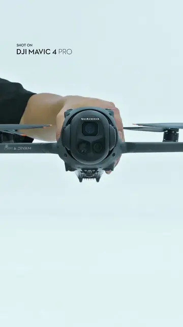 The Mavic 4 Pro body adjusts and rotates. The 360° Infinity Gimbal doesn't move 