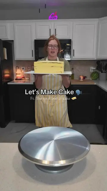I love this butter cake so much omg it’s so fun and cutesy 😭🎀 Not to mention t