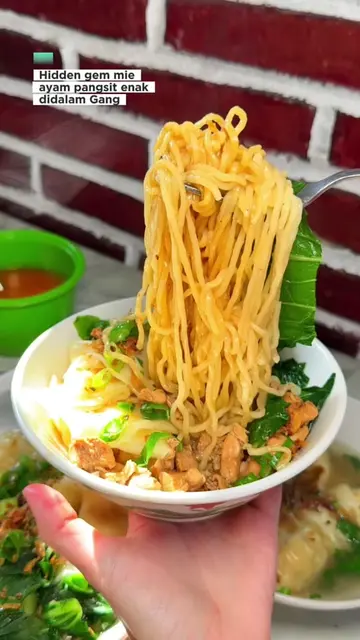 MIE AYAM HIDDEN GEM MASUK GANG SEJAK 2018! 🍜✨ Pecinta mie ayam merapat Baru nem