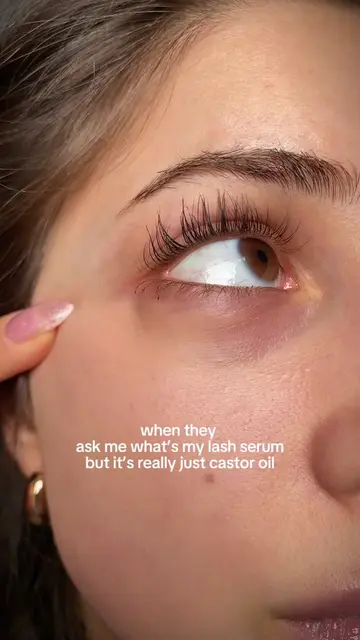 No lash serum just pure organic castor oil every night 💋 #lashes #lashgrowth #l