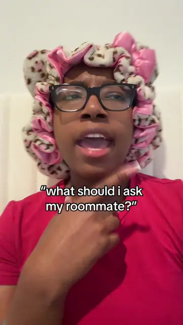 comment for pt2 #foryoupage #college #roomate #collegelife #thattgirllriri 