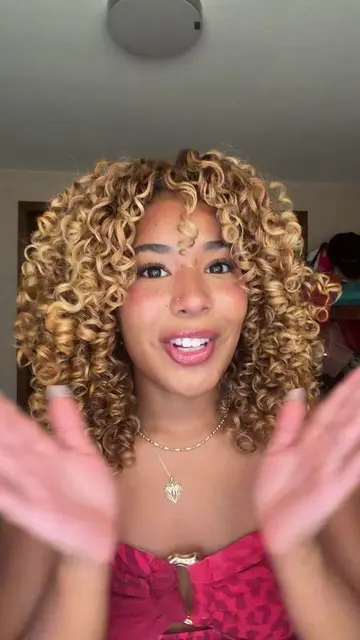 Blonde curls need moisture AND color protection🤭 This has officially became a w