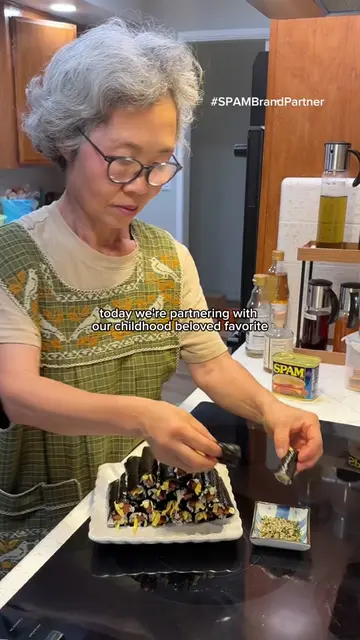 #SPAMBrandPartner Here’s how to make rolled @SPAM®️ Brand musubi a snack we had 