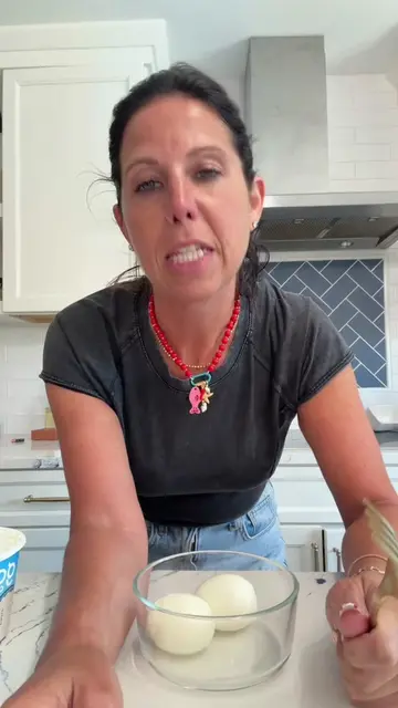Mini mustard lady #mukbang #eating #lunch #Foodie #foodtiktok 