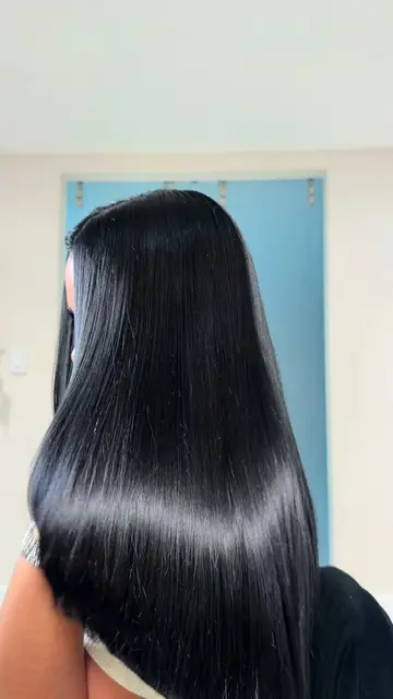 How I keep my black hair looking rich, shiny, and vibrant between salon appointm