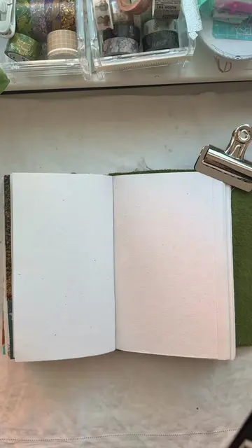 Answering one of my most common questions: how do I plan my junk journal spreads
