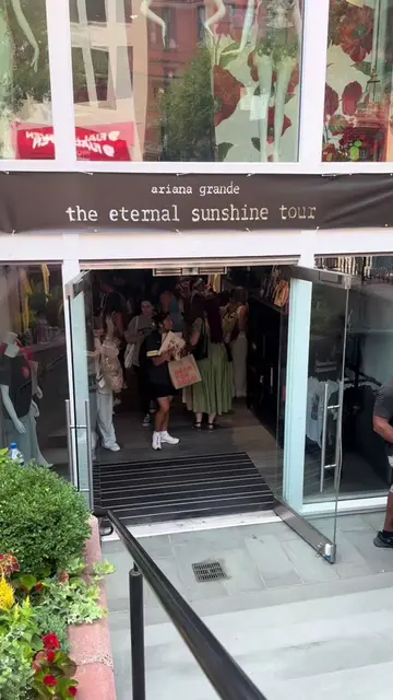 ariana grande’s eternal sunshine pop up in Boston on newbury street day 1! @aria