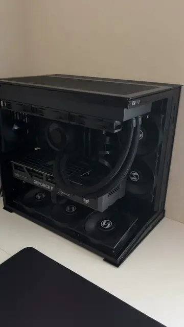 My keyboard cable ruined the video lwk🫩/ nvidia 5070 #comp #gamingpc #techtok #
