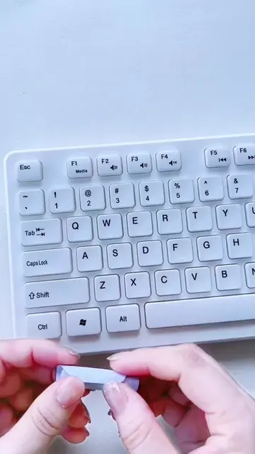 #magickeyboard #appleaccessories #desksetup #TechGadgets #fashion