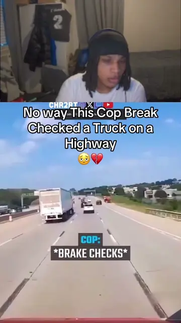 Twitch chr2rt #chr2rt #fyp #twitchstreamer #reaction#cops 