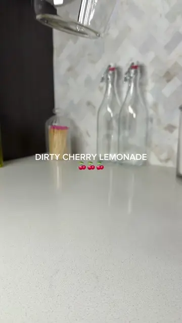 this dirty cherry lemonade is what dreams are made of 🍒🍋🥤 #dirtysoda #drinkto