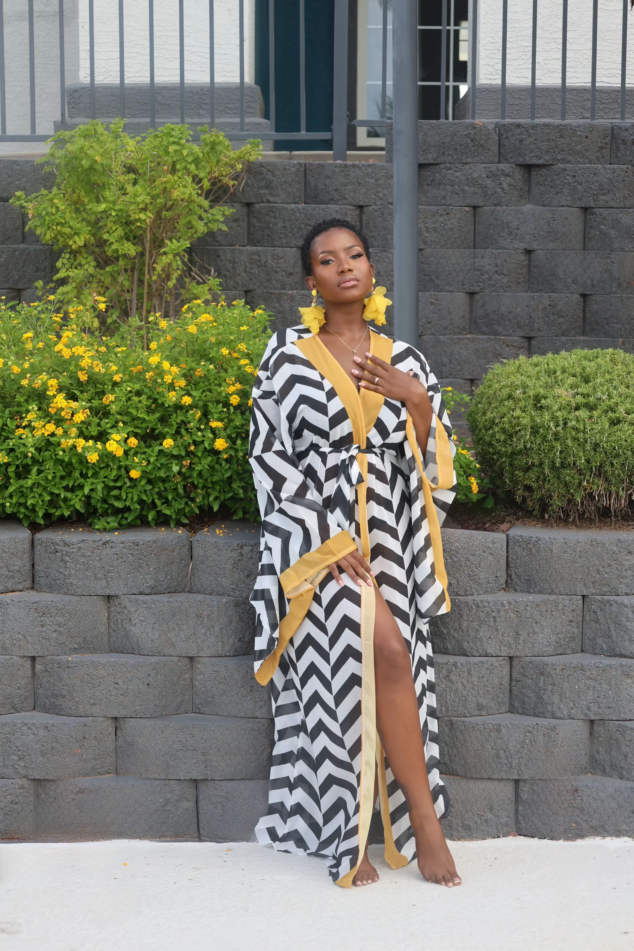 Serving bold prints and effortless elegance with @SHEIN ✨🖤💛 This kimono was ma