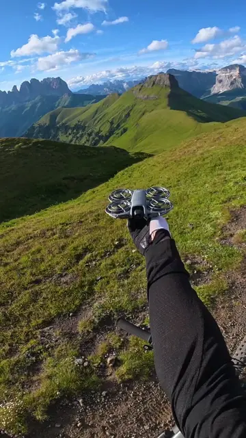 DJI Neo 2 above the trail. Osmo Action 6 on the bike. 🚴 Same ride, two complete