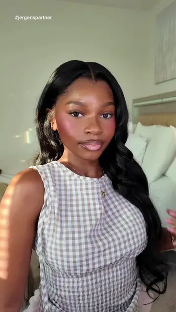 #Jergenspartner Keeping my skin hydrated & glowy all summer long ☀️ loving how t